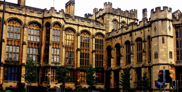 نگاهی به دانشگاه بریستول BRISTOL UNIVERSITY